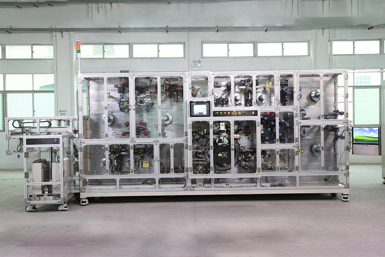 卷绕机六,封装/组装封装和组装是两种不同电池的工序,封装用于软包装