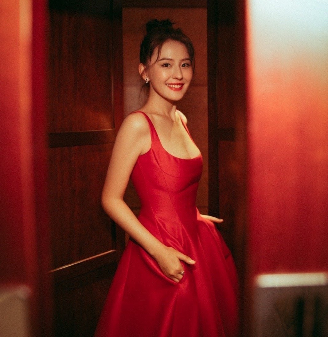 目前最火的50位女明星目前最火女明星排名