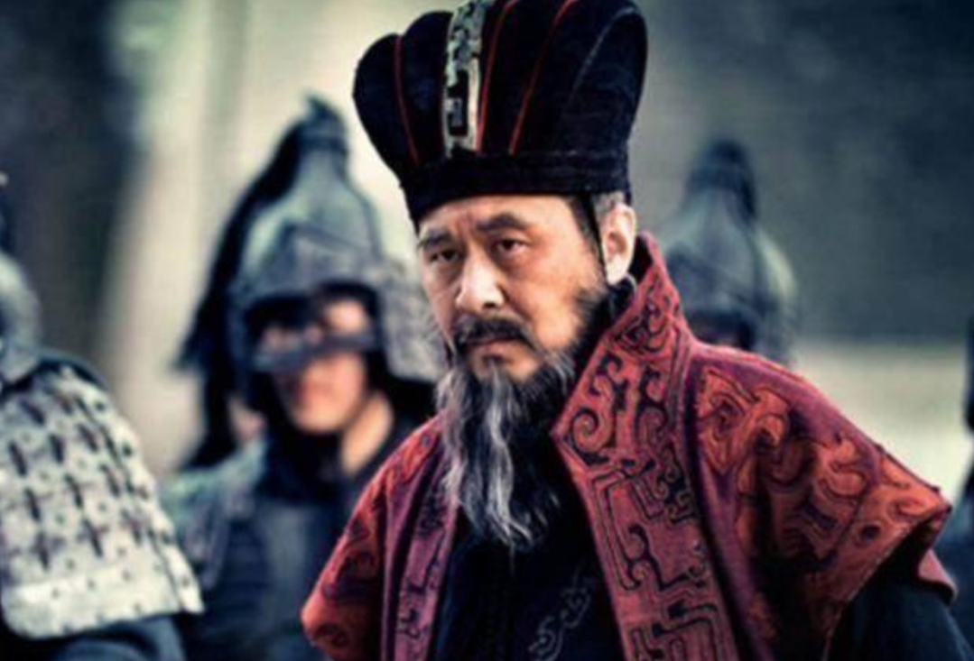 刘备自幼在乡下，和皇宫没半毛钱关系，为何皇室族谱还能查到他？