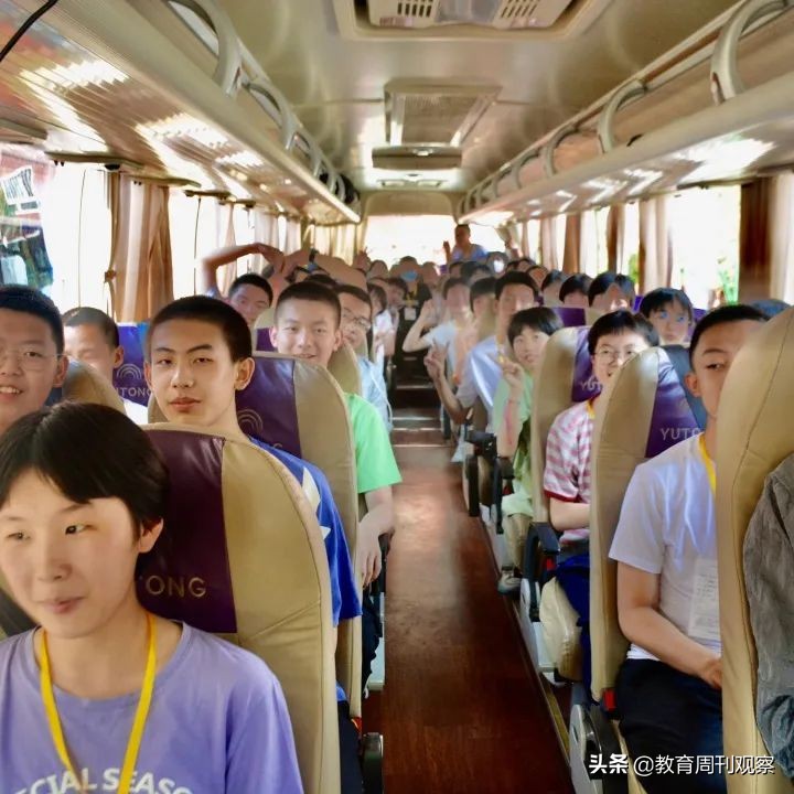 忻州市北方中學(xué)2022年初三畢業(yè)典禮(圖40) 忻州市北方中學(xué)2022年初三畢業(yè)典禮(圖40)