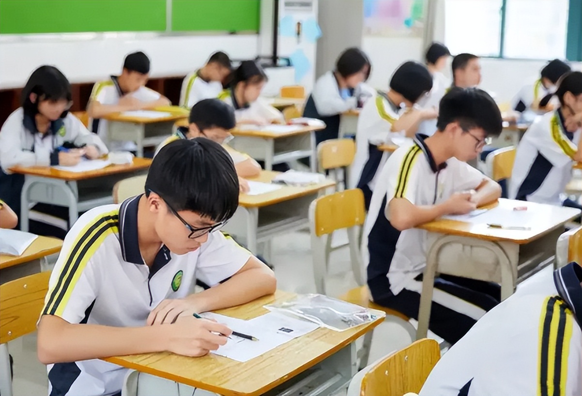 中考体育分值提升至100分，成为第四主科？多个地区开始实行