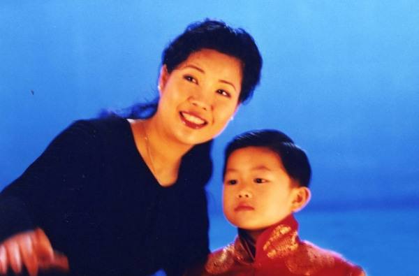 六位最坑爹明星子女，张国立儿子被送进监狱，有人扬言炸美国学校