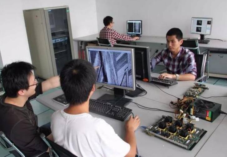 工资最高的3类大学专业，平均薪资在6000以上，是普通孩子的首选