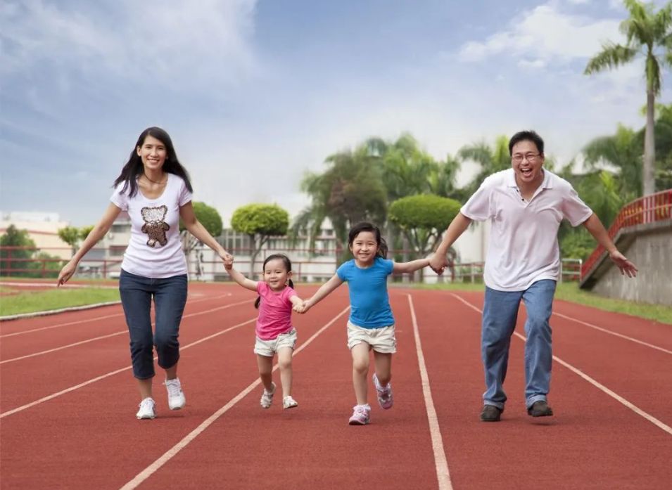 高考状元无故消失，10年后找到父母已认不出，请教孩子学会失败