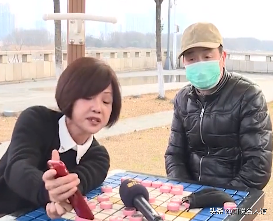 湖南60岁富婆输光千万家产，蜗居出租屋后悔不当初，丈夫：自作孽