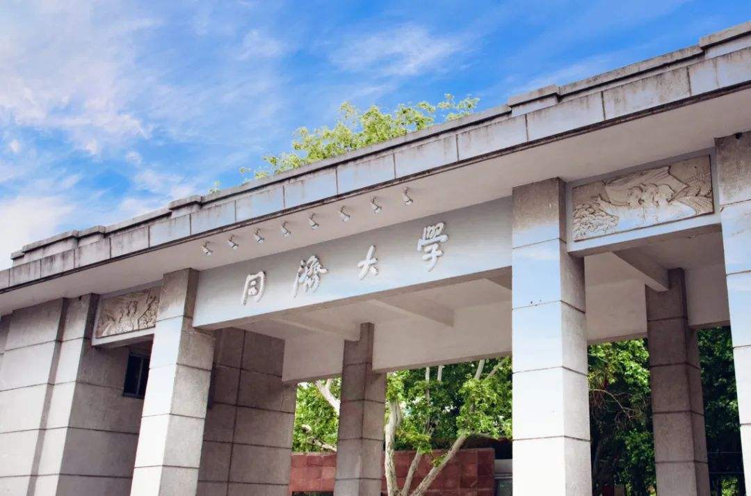 男子去世后医院拒开死亡证明，遗体存放17年，殡仪馆：缴费后火化