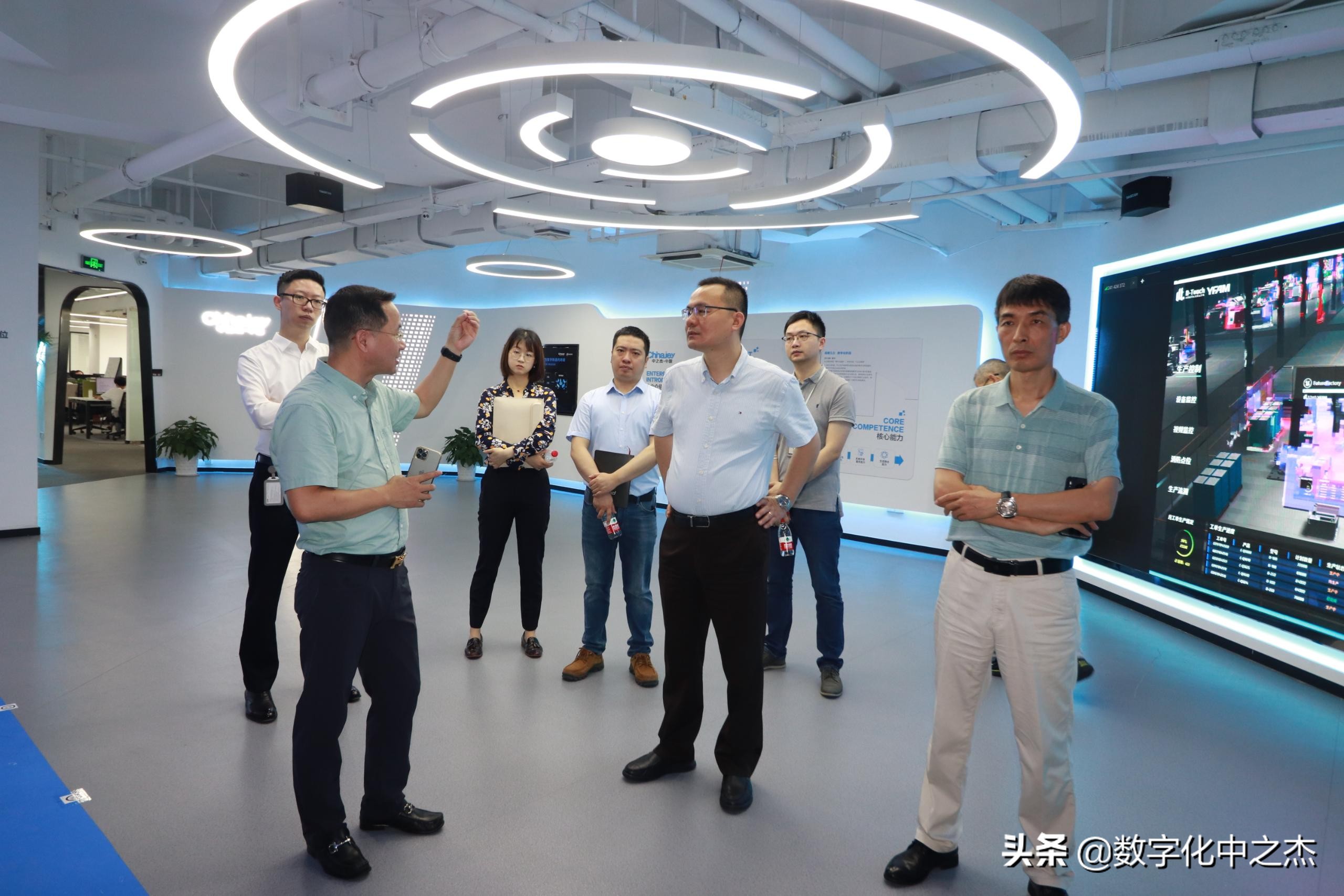 共筑数字未来，均普智能总裁解时来一行深入调研德沃克