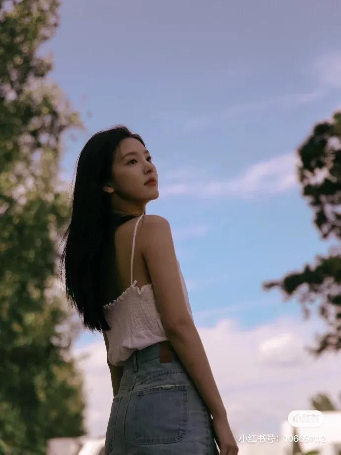 如夏日初恋般感觉的章若楠