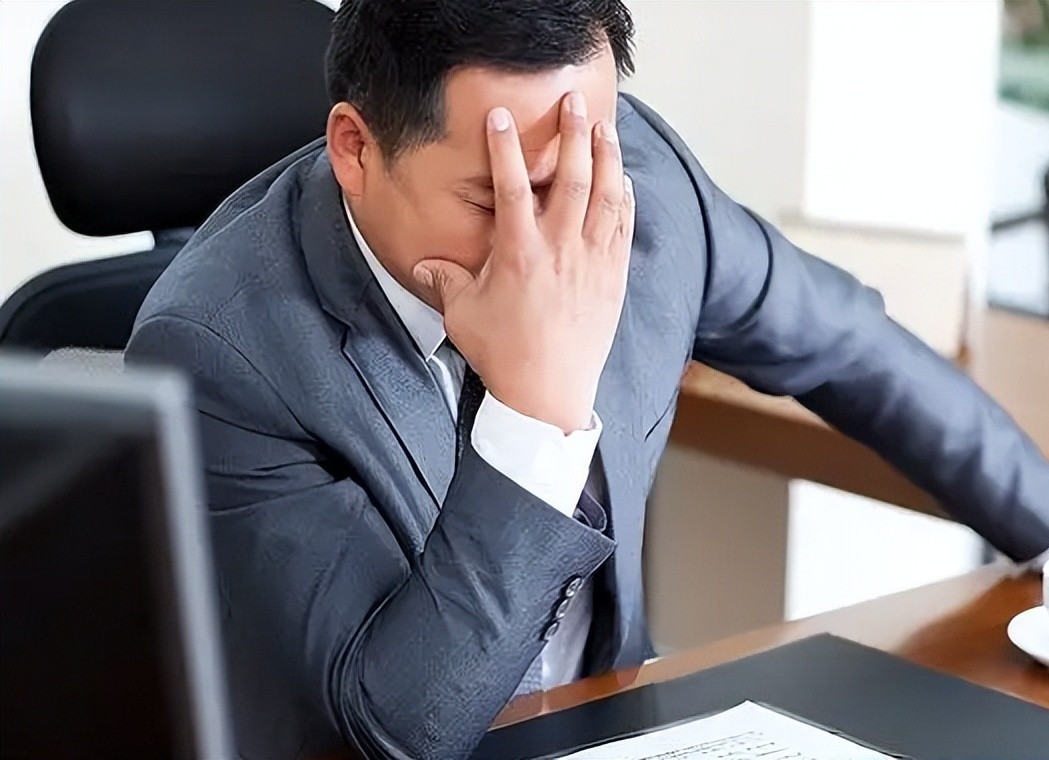 2012年，上海富商包养大学生，生仨娃花费2000万，最后发现被骗了