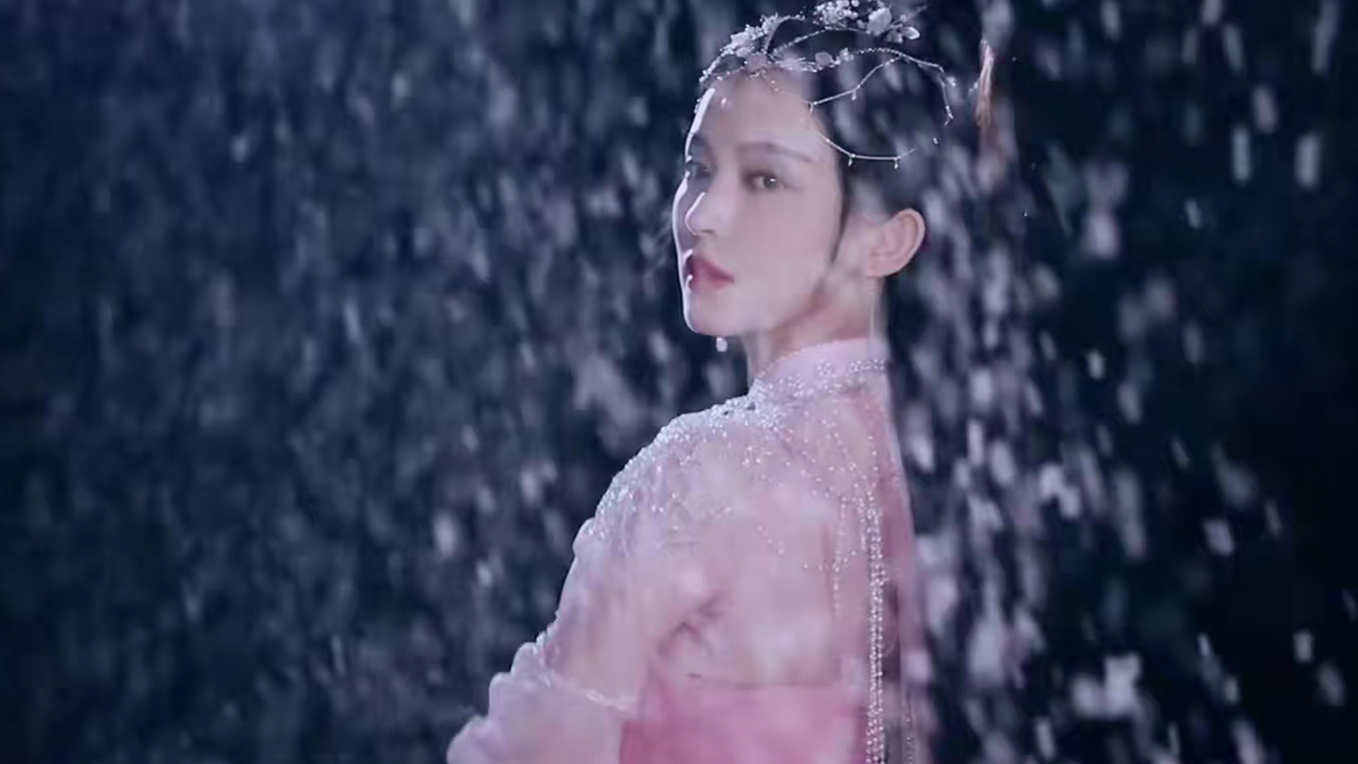 雪鹰领主真人剧新鲜出炉,许凯主演,会还原原著,只能讲到魔族