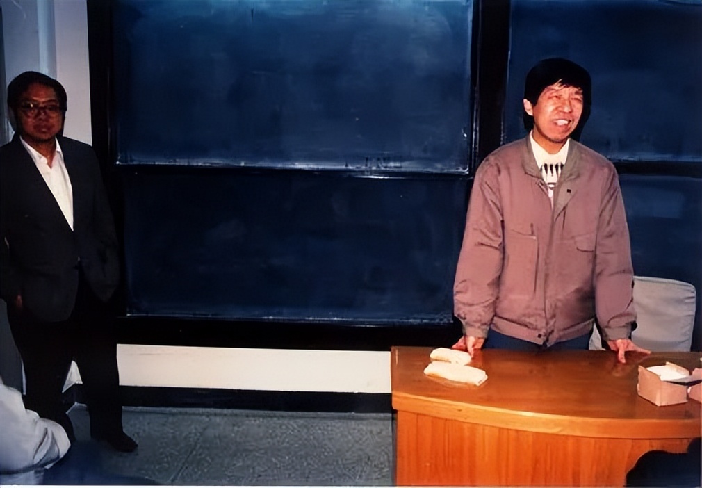 他始终保持着一种精神！杨乐畅聊相熟40余年的丘成桐