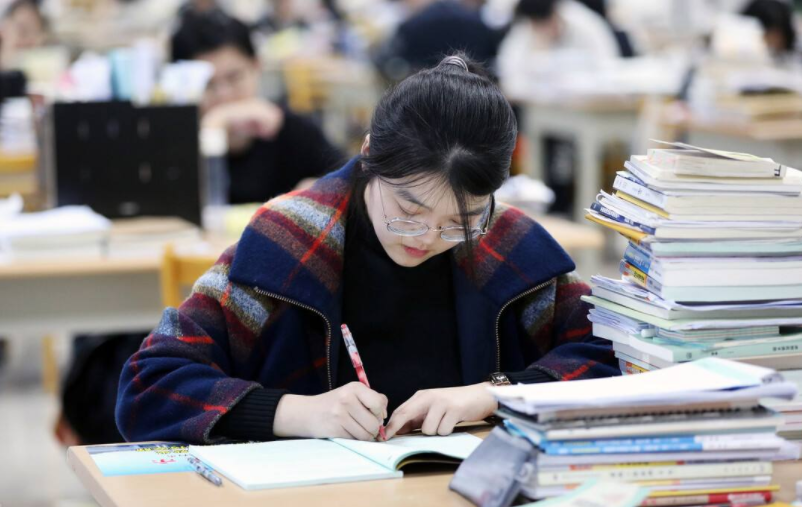 专科生的春天来了，22所职业学院将升为本科，含金量也水涨船高