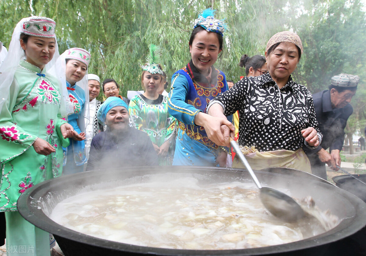 回族节日(回族的三大传统节日分别是什么？你最熟悉的少数民族来了)