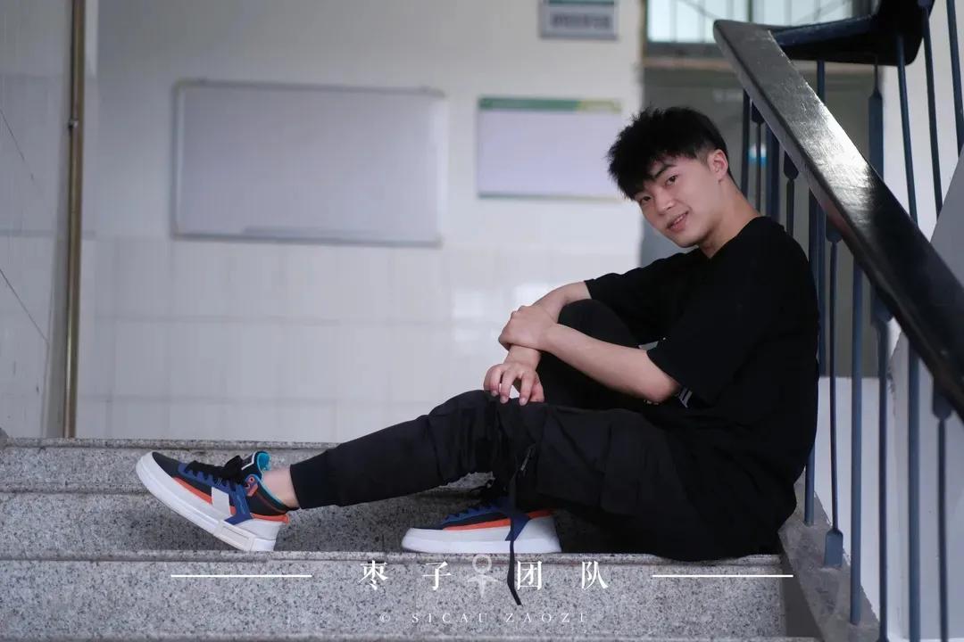 985×2+211×4=？，川农这个寝室不一般