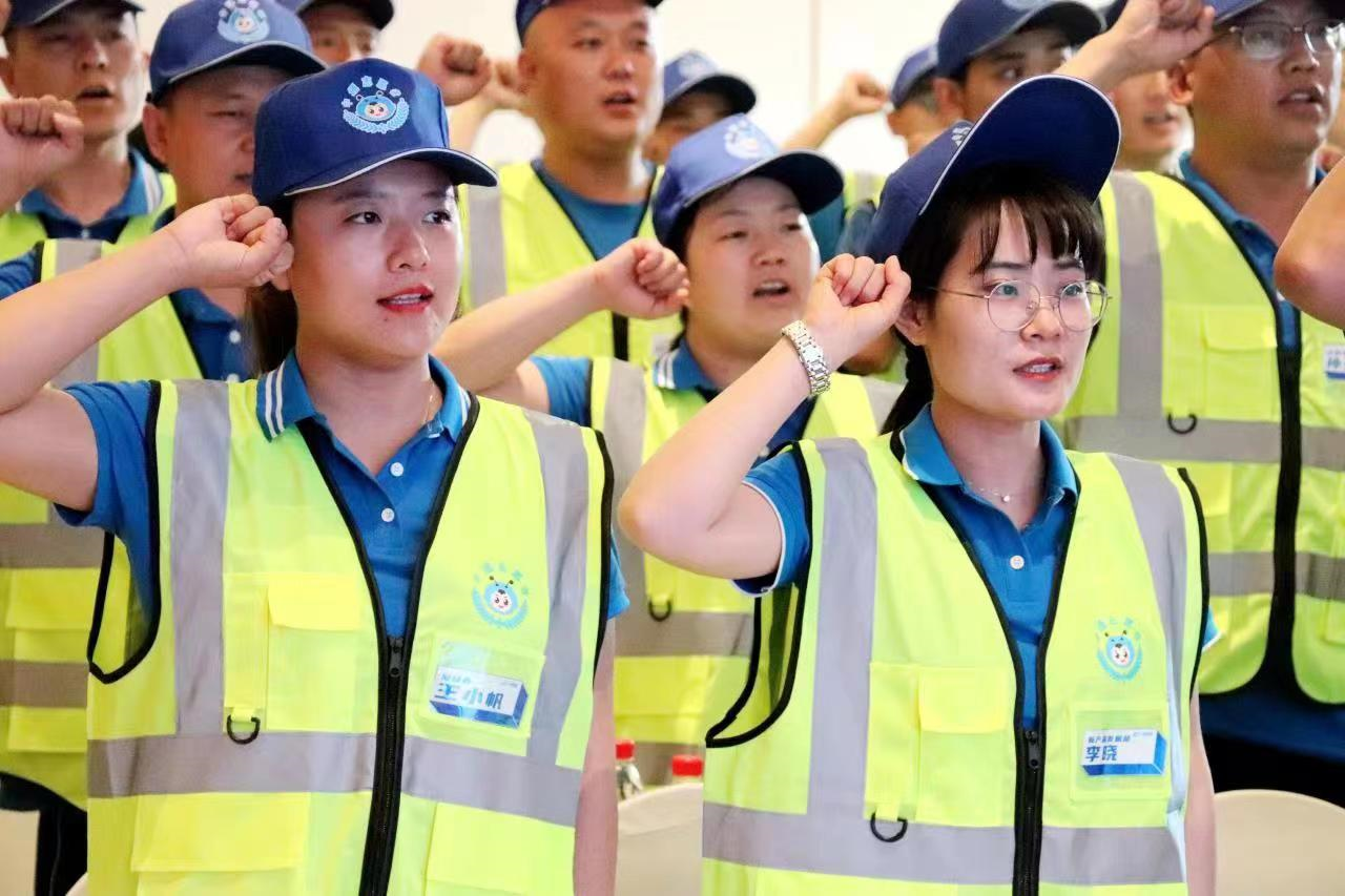 献力社会公益 54名快递从业人员组建“志愿服务队”