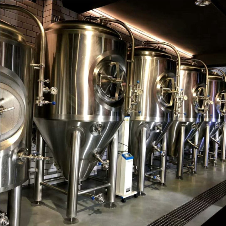 河北精酿啤酒设备厂家供应2000升中小型酒厂酿酒设备
