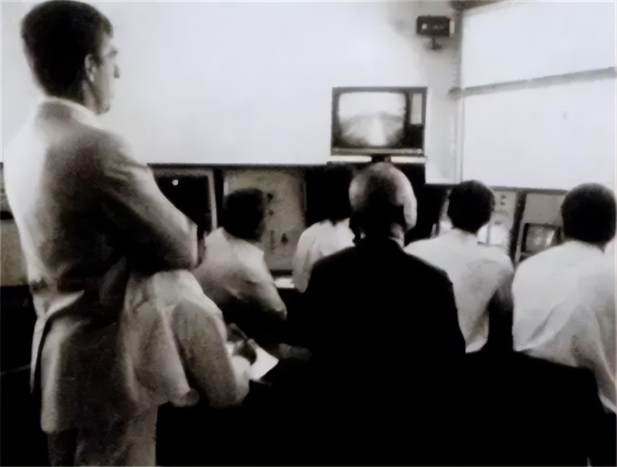 �й��Է�Ա��ʻ����3������һ�����������ʦ��