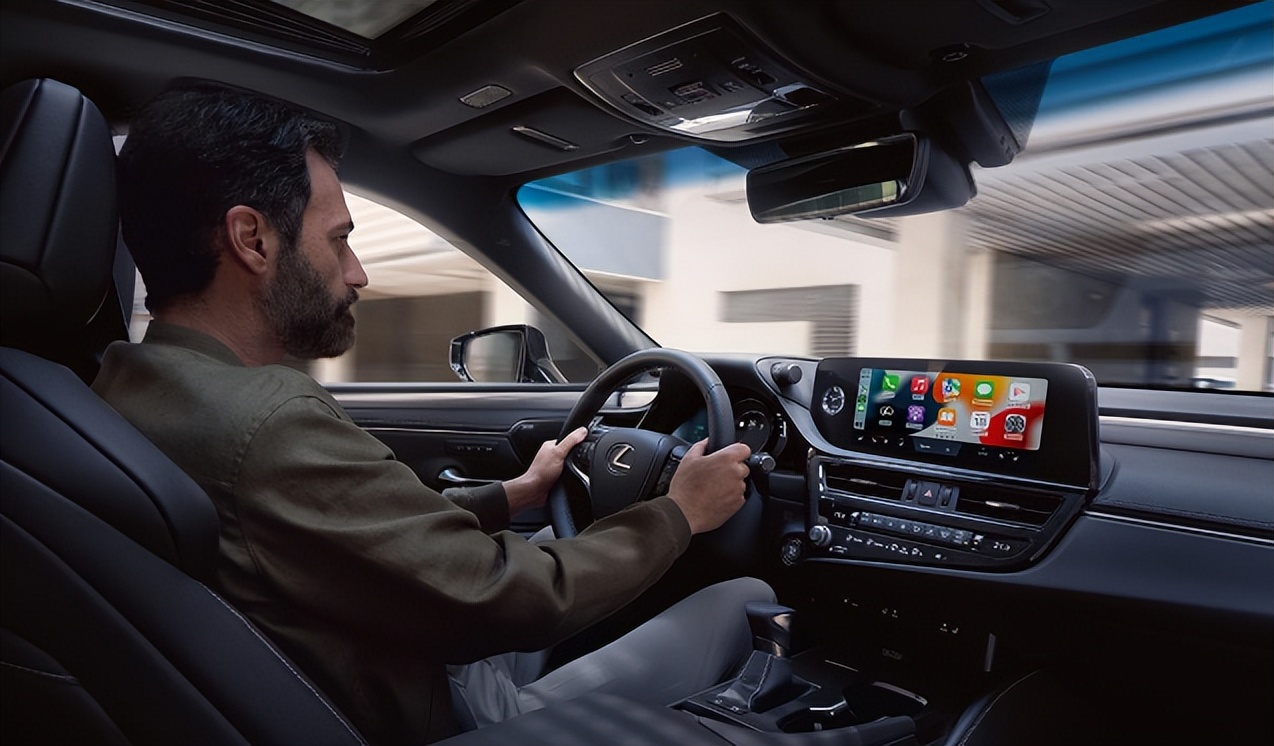 取消触控板、支持Car Play，2023款雷克萨斯ES发布