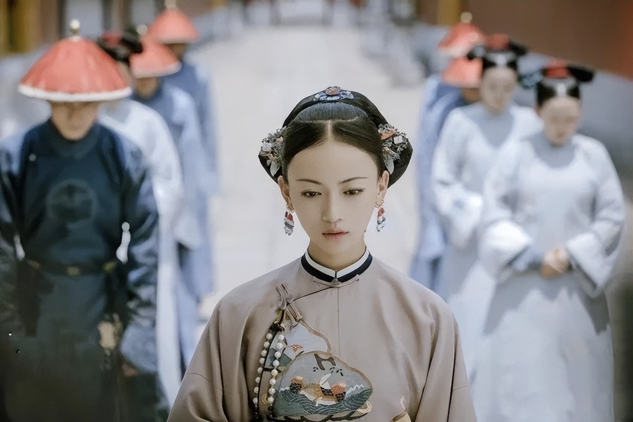 越瘦越丑的10位女星，个个皮松肉垮，脸无二两肉