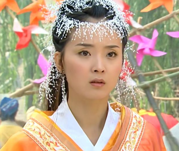 90年代别出心裁的古装造型：绒毛头，满天星，扇子头，渔网头