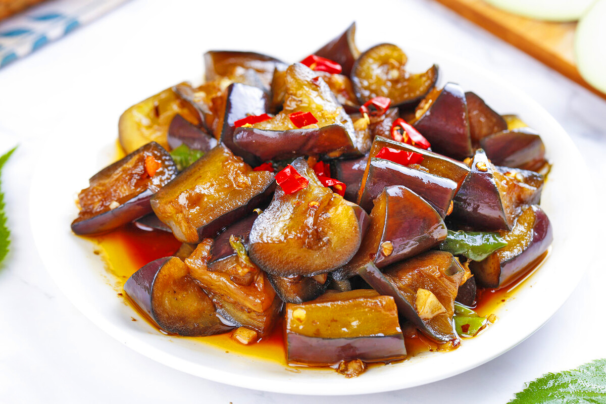 茄子的7种家常做法，好吃又下饭，比大鱼大肉还解馋，一周不重样