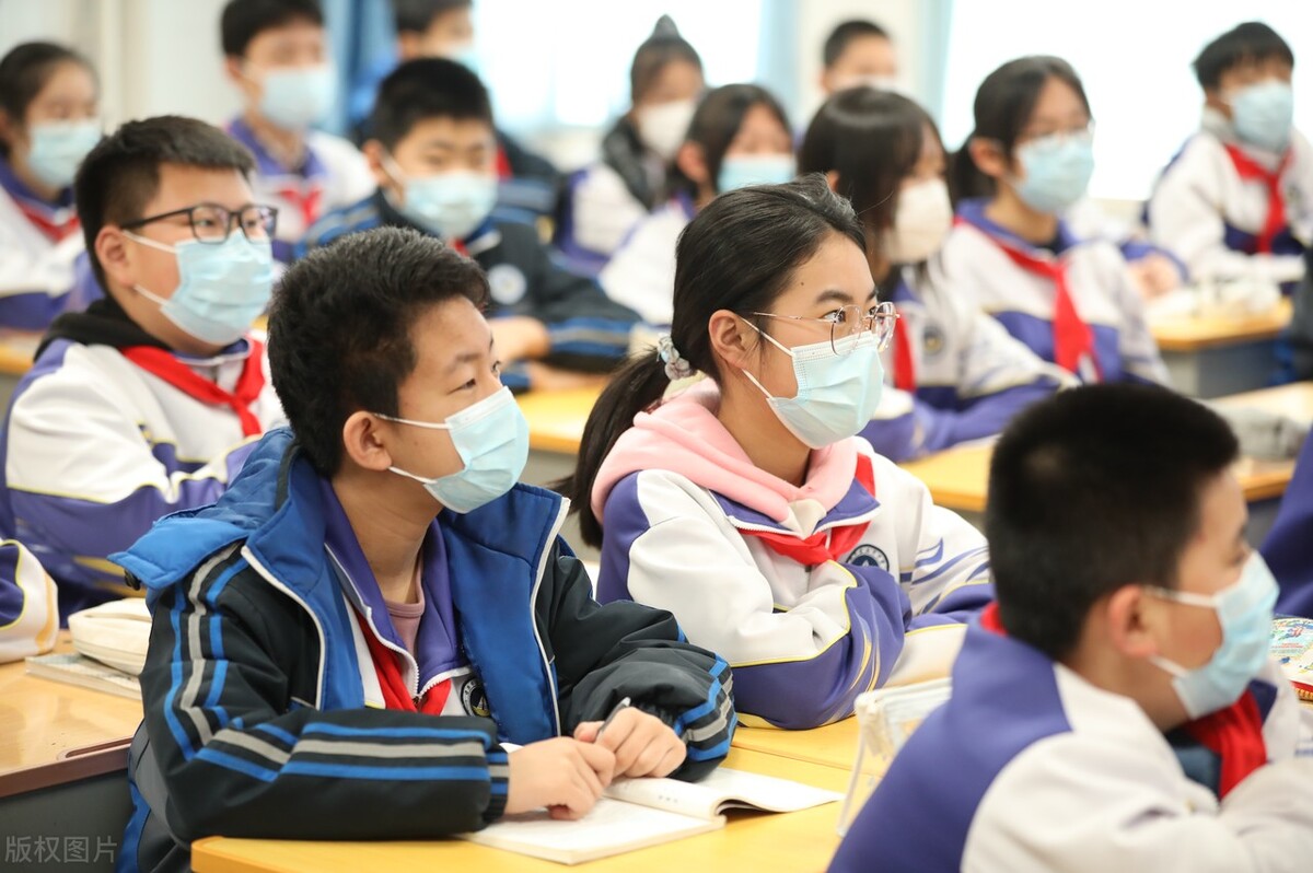 多地中小学暑假时间公布，学生笑了，家长哭了：还没开学又放假了