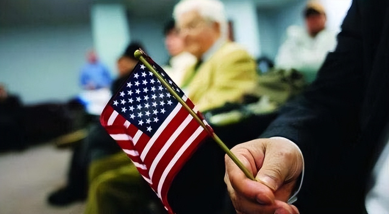 óսս֣Ƿ񽫵ǽһͶԻ˰