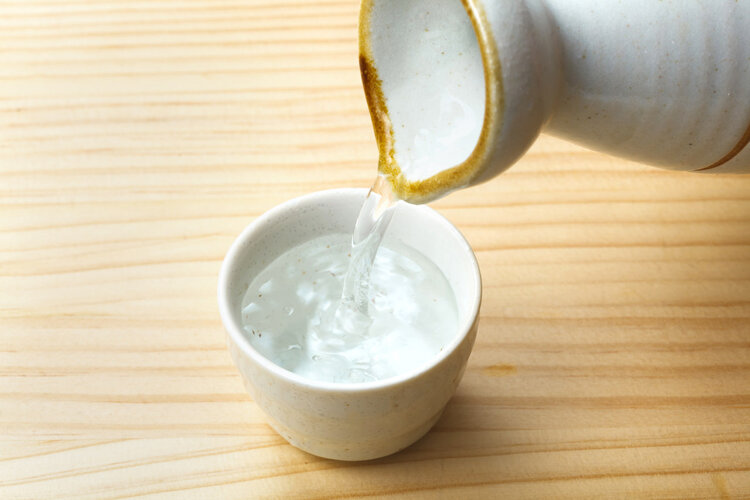 长期喝白酒可以延年益寿，预防肿瘤？喝白酒是好还是坏？真相来了