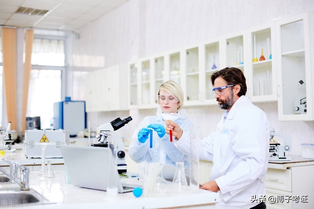 药学专业看似和医学有关，却当不了医生，药学有前途的职业有哪些