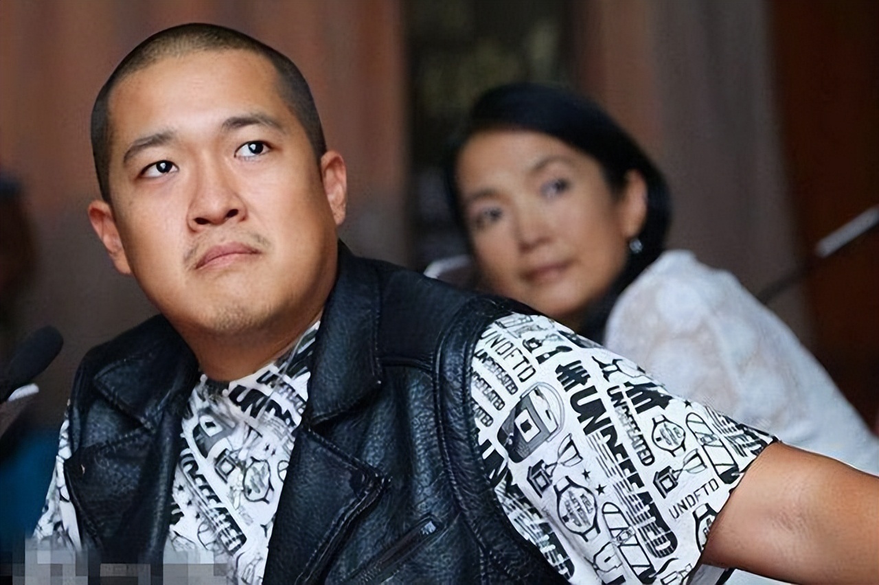 演艺界的明星父子：陈凯歌和儿子凭阿瑟文学出圈，张丰毅嫌儿子丑