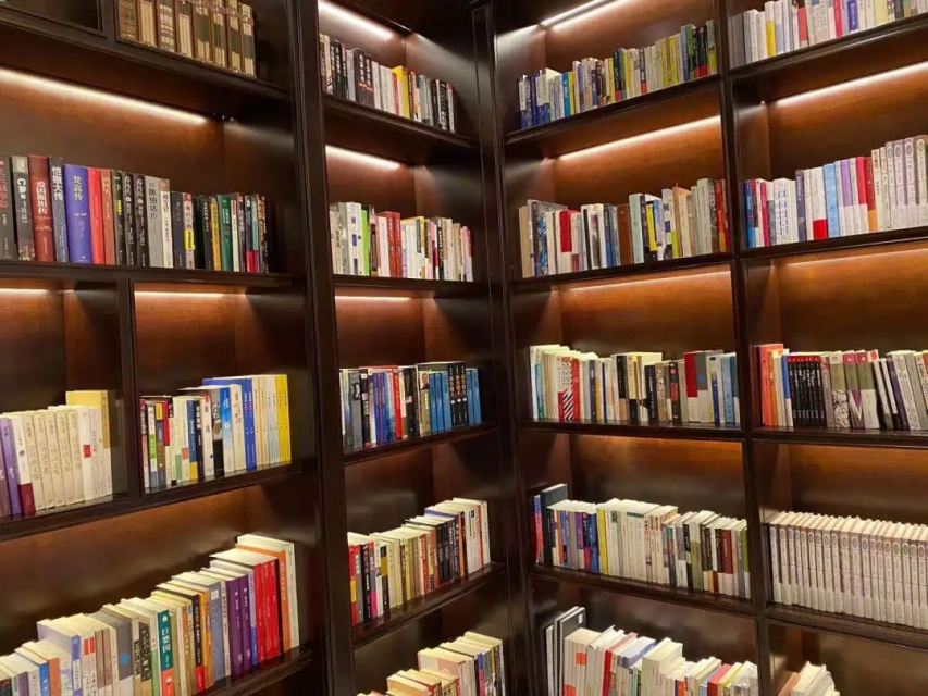 登上央视，对话朱迅！这位全国连锁品牌创始人，实体店遍布全国，是南大校友