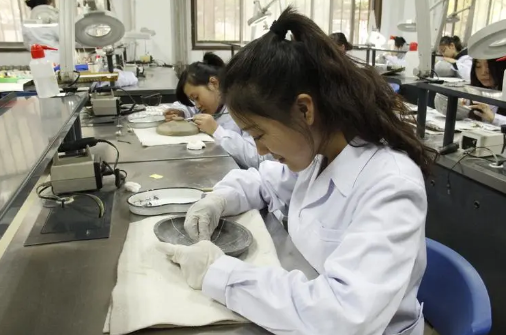 211高校金字塔名单，共被分为4个等级，这6所高校在“塔尖”