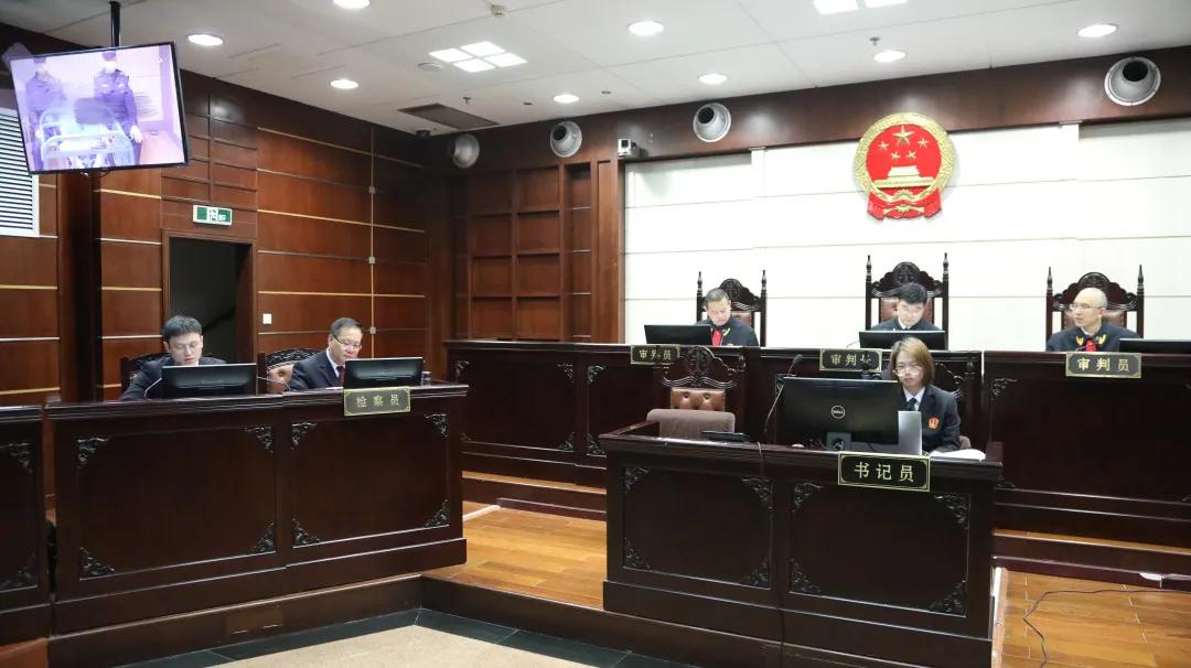 有所犹豫的自首能认定吗？检察院为死刑的他争取二审改判减刑