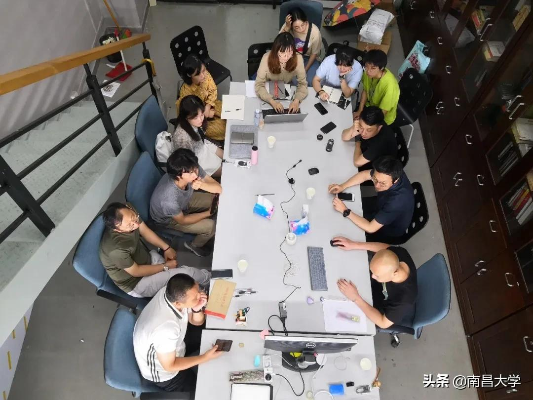 “冰墩墩”设计主创、火炬手······冬奥会上的南昌大学身影