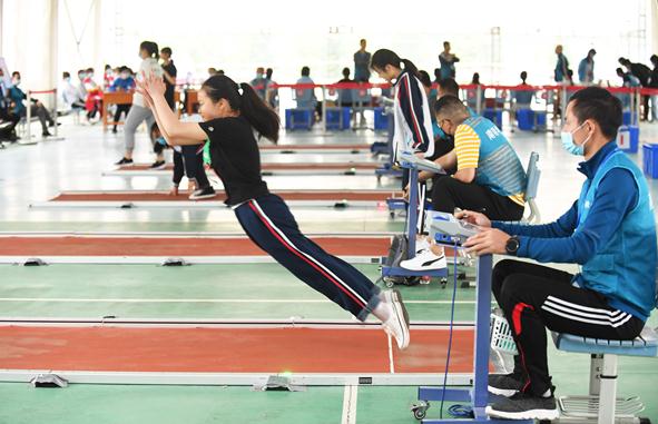 中考体育总分将达到100分，部分省份已落实，学生要拿满分不容易