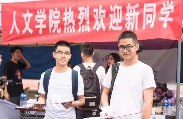 媒体已经曝光的五所高校，毕业证毫无用处，学生后悔没有早点知道