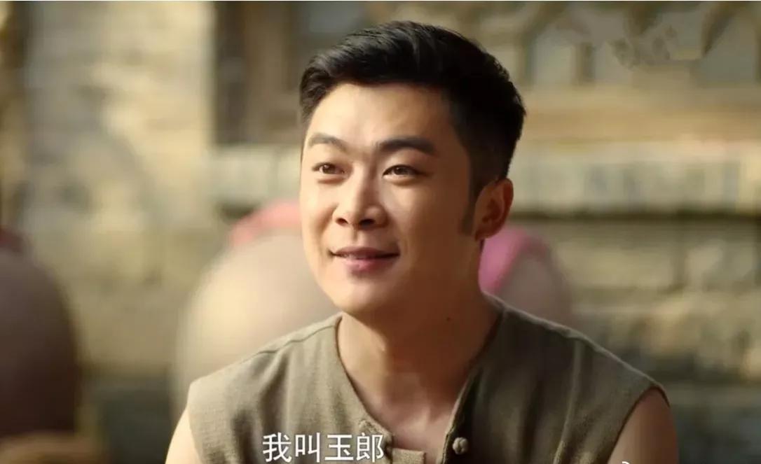 万传家饰演者曹征，三度合作郑晓龙导演，与周迅、孙俪演对手戏