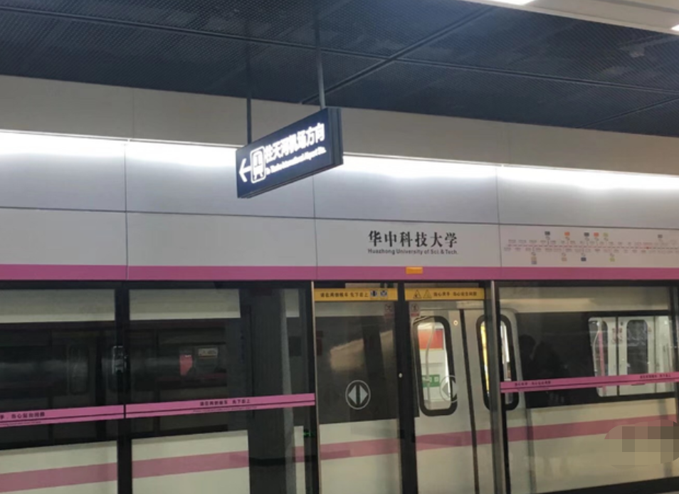 国内“超豪华”的985大学，光食堂就有37个，考上的学生有福了