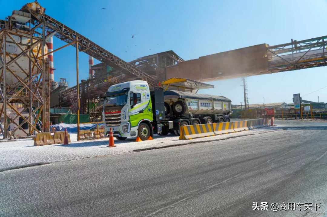 “绿色赛道”大有可为，上汽红岩新能源牵引车问鼎月销冠军