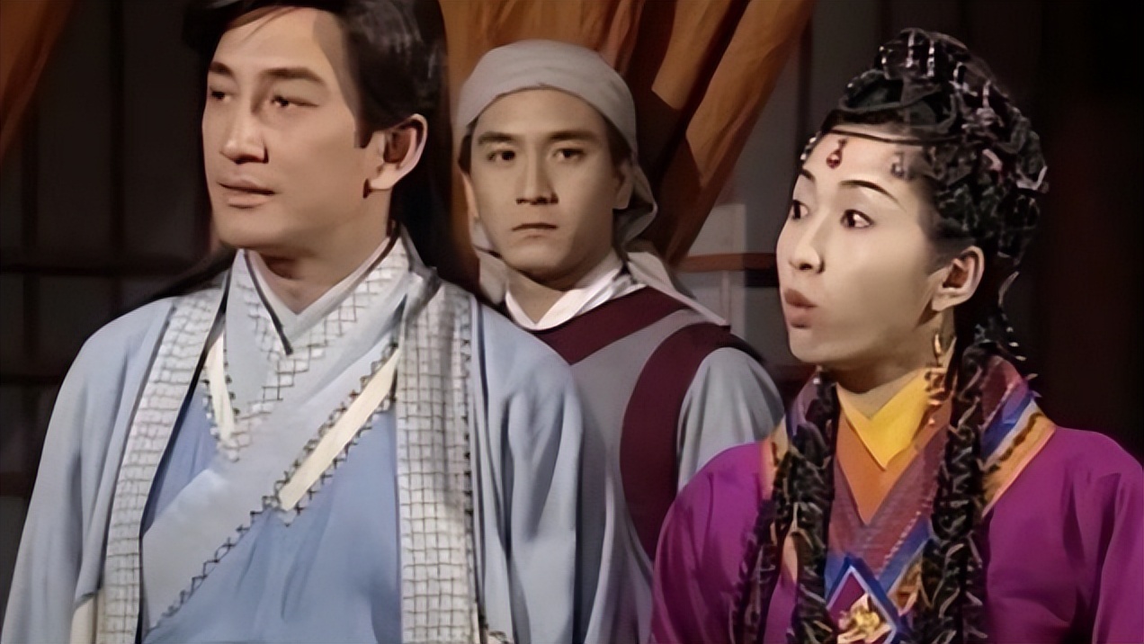 无线五小生境况悬殊，有人成“最老张无忌”，有人发福疑退圈