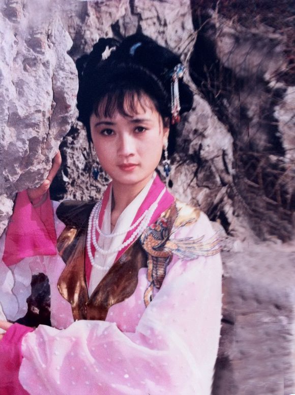 娱乐圈难得的六个好男人：长着一张多情的脸，一生却只钟情于一人