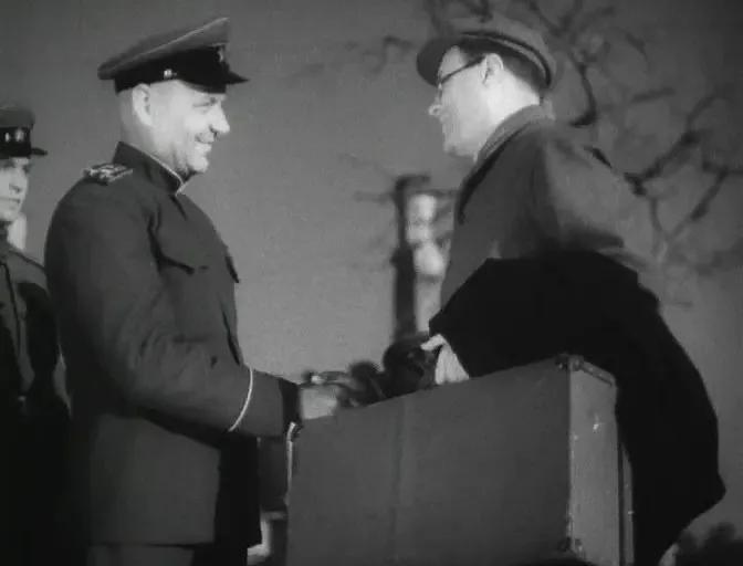 世界电影（0106）苏联电影《锄奸记》（1945）剧照欣赏
