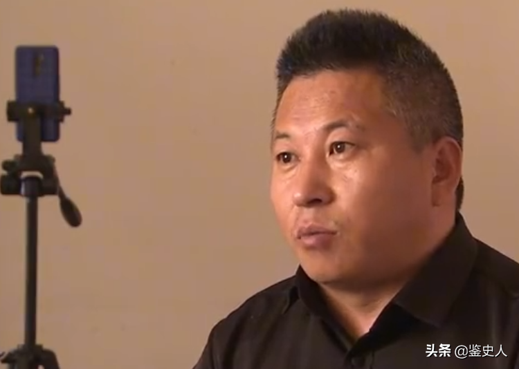 2岁儿子被拐失踪10年，父亲直播寻子，没想到孩子就在附近