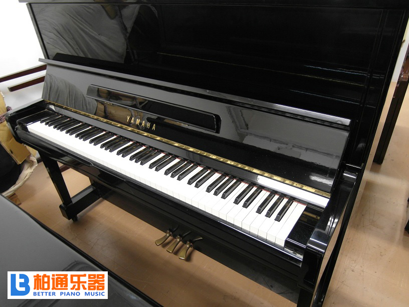 为初学者买钢琴？6 优点和缺点