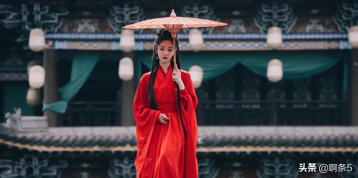 突然发现陈都灵的鼻头有点大啊