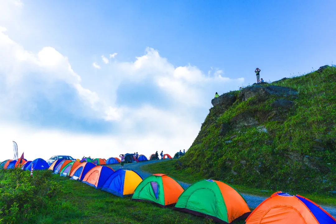 上九宮山避暑觀星,進隱水洞探幽研學或者到龍隱山觀景