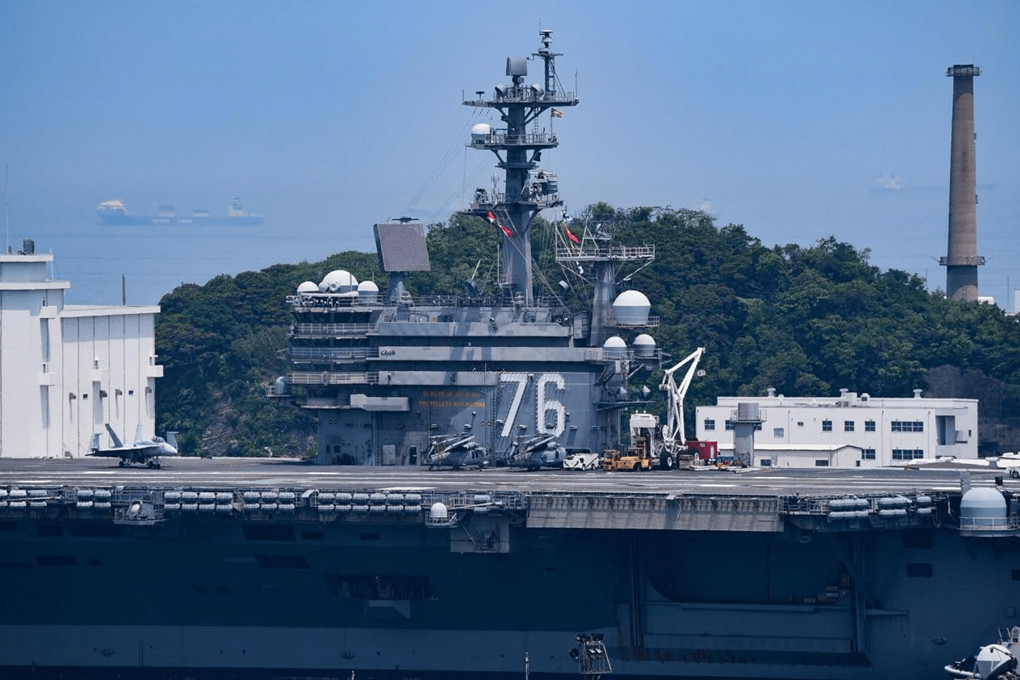 美艦闖西沙被逐後，美航母抵近南沙，美：中國應遵守“南海仲裁”