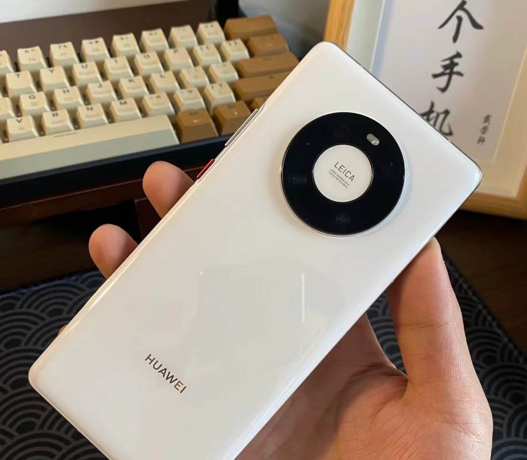 小米12S Ultra取代华为Mate40 Pro成主力机，不吹不黑，优缺点明显