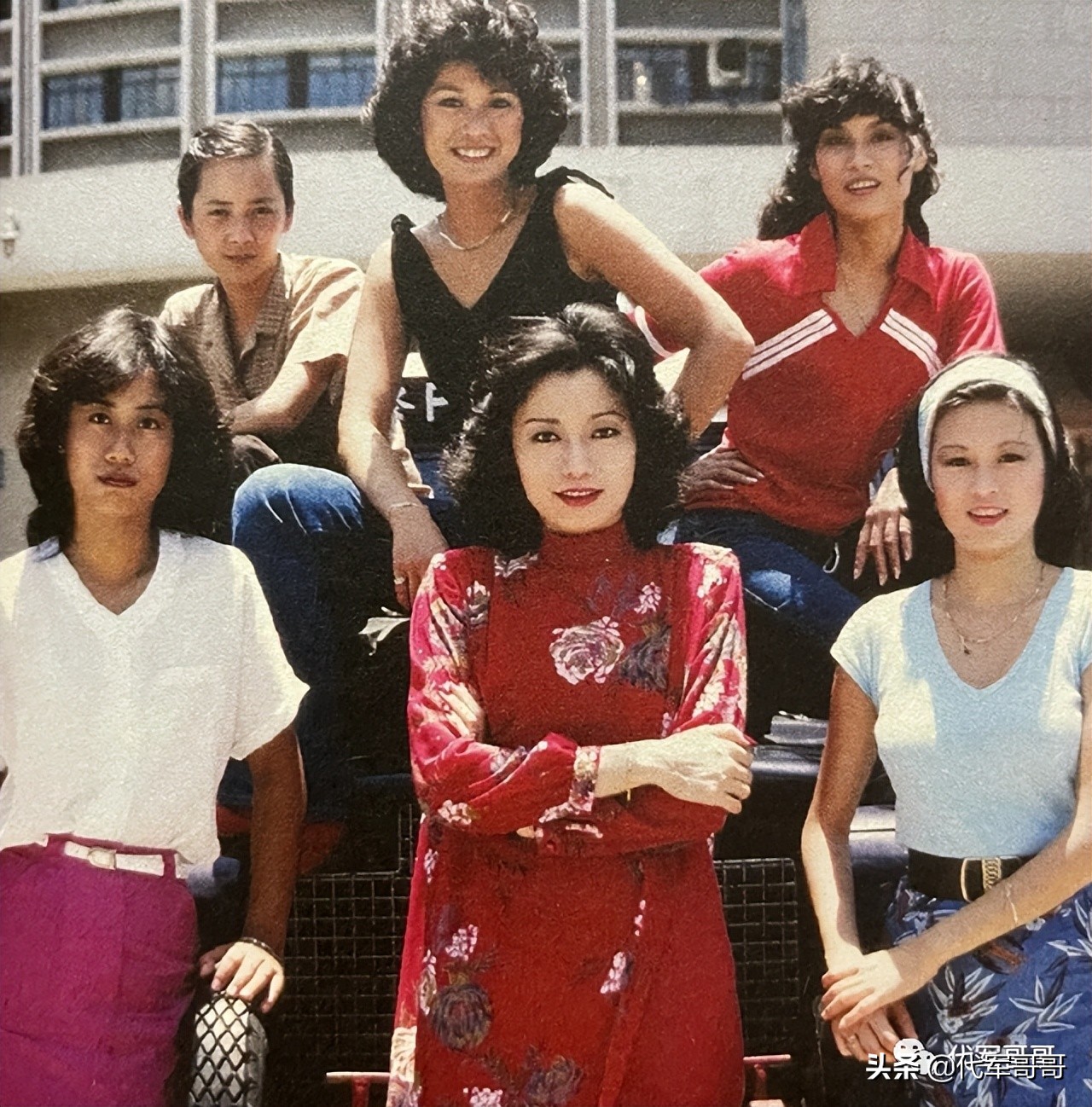 一婚嫁著名导演，二婚嫁脑科医生，如今73岁的婚姻生活很幸福