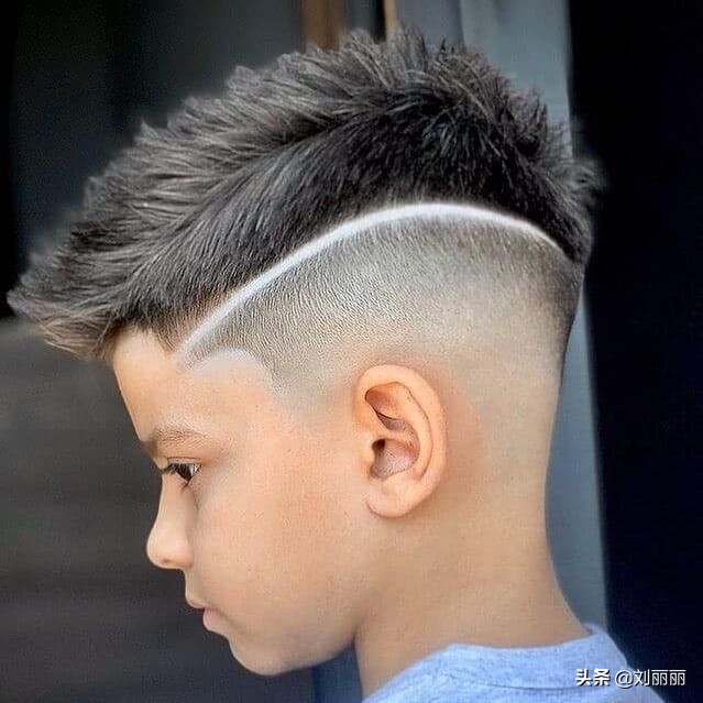 儿童雕刻发型图片(2022小帅哥发型推荐14款) - 赤虎壹号